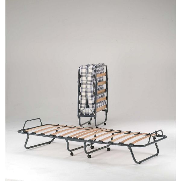 Cama plegat&iacute;n con colch&oacute;n.